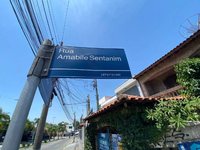 Casa com 1 vaga de garagem, 135,21 m² construídos, ocupada