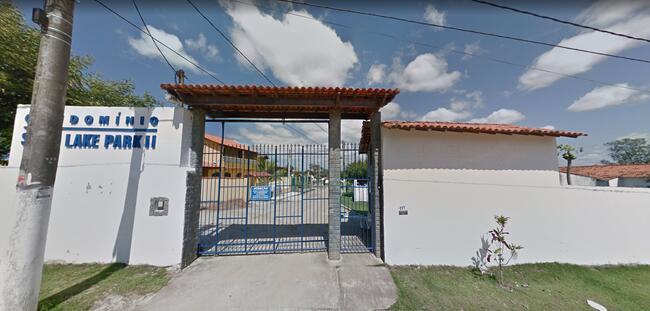Casa em condomínio com 95m², 2 dormitórios e área de lazer