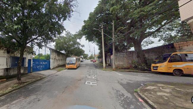 Terreno com Benfeitorias de 1.000,00m² em Belo Horizonte
