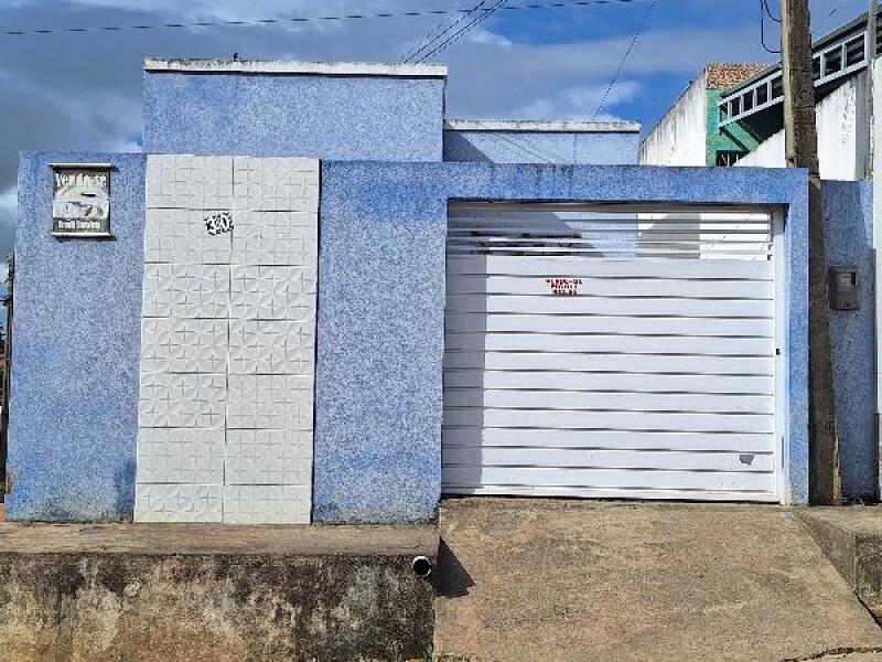 Casa em Carpina/PE com 2 Quartos e 61.99m² de Área Construída