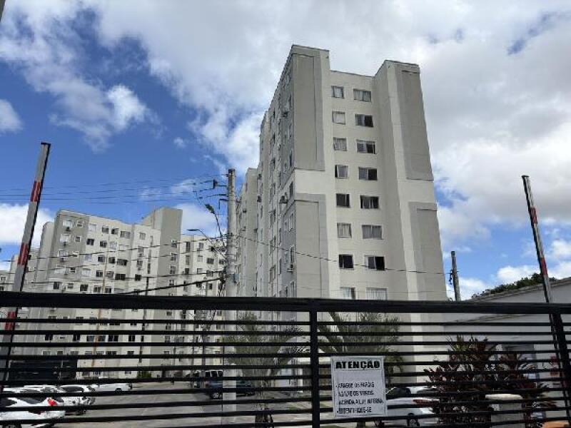Apartamento com 2 Quartos e Vaga de Garagem em Salvador