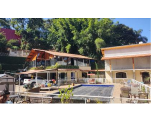 Prédio Residencial com 454m² em Mairiporã/SP