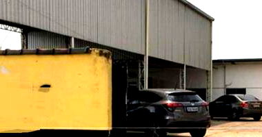 Terreno comercial com galpão e construção, 128,87m² construída