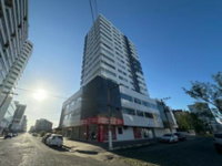 Apartamento com 3 dormitórios, 1 suíte, 2 vagas de garagem, 196,53m²