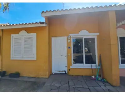 Casa em Condomínio Fechado com 87,75m² de Área Privativa
