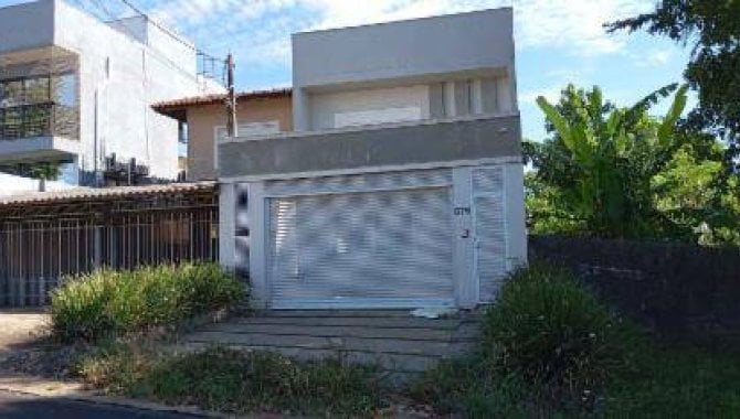 Casa em Condomínio com 3 Quartos e Vaga de Garagem