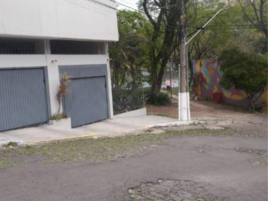 Apartamento com 1 vaga de garagem, 135,59 m²
