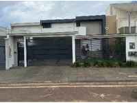 Casa ocupada com 131,68 m² construídos