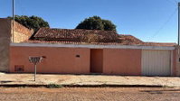 Casa ocupada com 3 quartos e 168 m² construídos