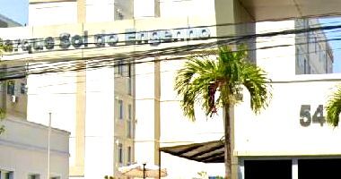 Apartamento com 1 vaga e 46m² privativos, desocupado
