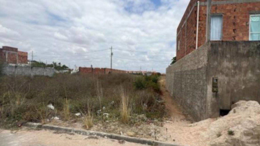 Terreno no Loteamento Veredas - 140 m² em Feira de Santana