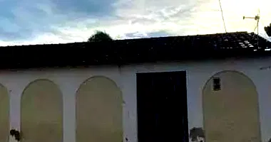 Casa em Leilão com 176m² Construída e Terreno de 208m²