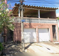 Terreno com duas edificações, 2 quartos, 2 banheiros, 250m²