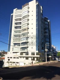 Apartamento com 3 Quartos e 2 Vagas em Xanxerê - SC