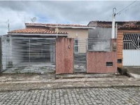 Casa com 2 quartos e 1 vaga em Amargosa - Oportunidade!