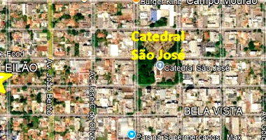 Terreno com 2 sobrados em Campo Mourão - 790,78m² - 4 e 3 quartos