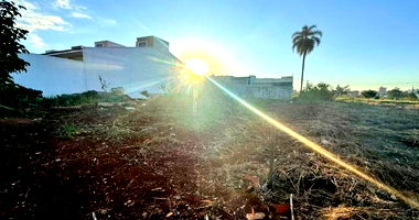 Terreno Urbano com 270m² em Campo Mourão-PR