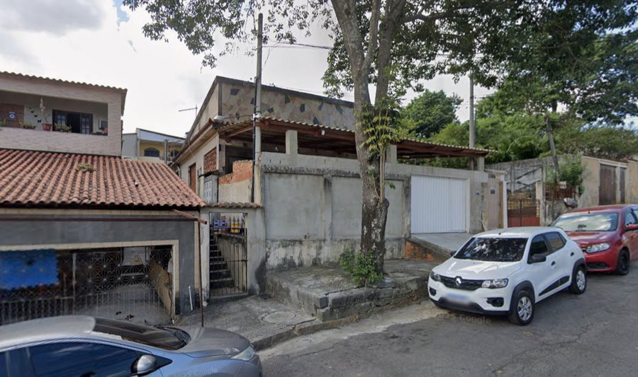 Casa com 3 quartos e 2 banheiros, área construída de 120m²