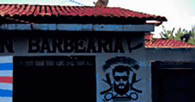 Casa em Uberlândia com 2 Quartos e 3 Banheiros