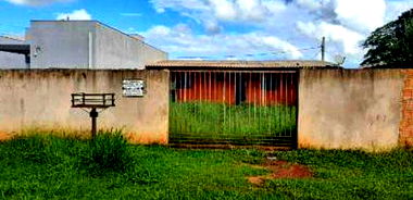 Casa 75m² em São Gabriel do Oeste - Ocupado
