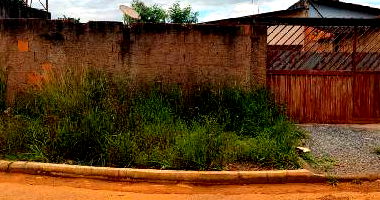 Casa com 2 quartos, 1 banheiro, varanda, área construída 61,1m², 1 vaga