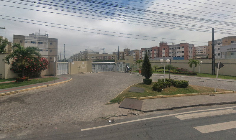 Apartamento em Condomínio com 2 Quartos e Vaga de Garagem