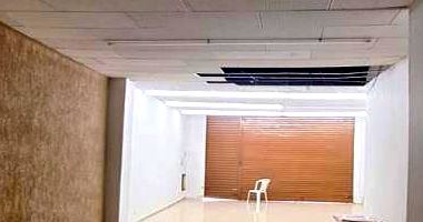 Prédio desocupado com 97m² terreno e 91m² construídos