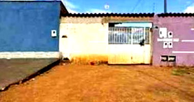 Casa em Luziânia com 2 quartos e 1 vaga