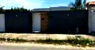 Casa Ocupada com 3 Quartos e 2 Banheiros em Maricá/RJ