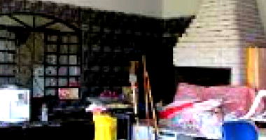 Casa com 3 quartos, 2 banheiros, lavabo e 170m² construída