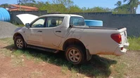 Mitsubishi L200 Triton GLXD 2016/2017 Branca