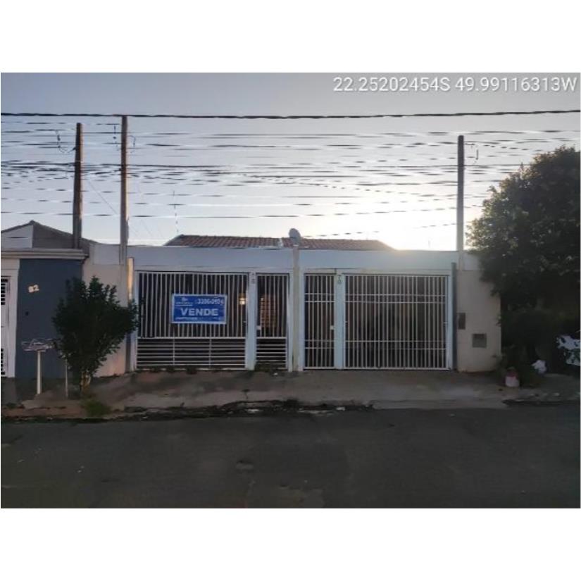 Casa em Marília/SP com 82m²