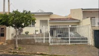 Casa com 3 quartos em Marília - SP