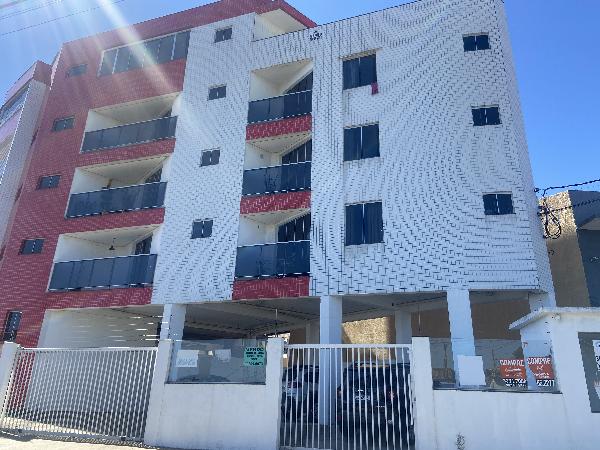 Apartamento 2 quartos, 1 banheiro, 1 vaga, 150m² total, desocupado