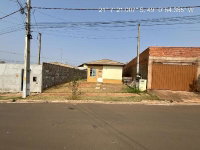 Casa com 2 quartos, 45,47m², terreno 200m², desocupada