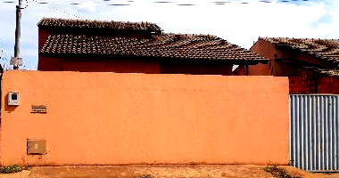 Casa com 2 Quartos e 1 Vaga em Luziania - Oportunidade!