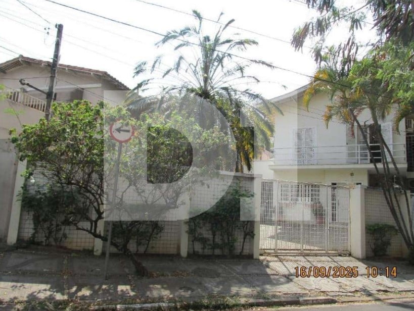 Casa com 5 quartos, 281,97 m² de área construída, ocupada