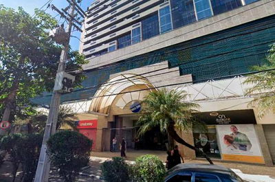 Sala Comercial de 67m² no Centro de Niterói com Vaga de Garagem