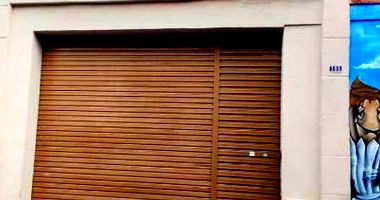 Prédio comercial desocupado com 91,7m² construídos