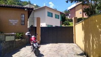 Casa em Condomínio com 3 quartos e 2 banheiros - Desocupada