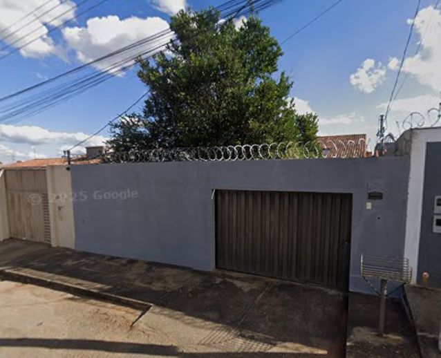 Casa com 104,20 m², 3 quartos, 2 banheiros, ocupada