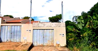 Casa Ocupada no Setor Maysa com 1 Quarto e 76,75 m²