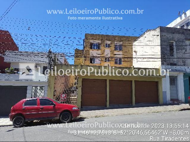 Apartamento 3 quartos, 2 banheiros, 1 vaga, 120m², desocupado