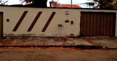 Casa com 4 quartos, 3 banheiros e 298,83m² área privativa