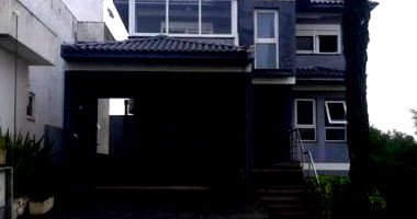 Casa em Condomínio Desocupada com 230 m² em Viamão - RS