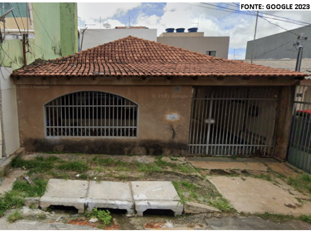 Casa 122,50m² com terreno 144,50m², residencial, desocupada
