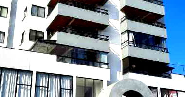 Box 14 em Edifício Comercial e Residencial Argentina