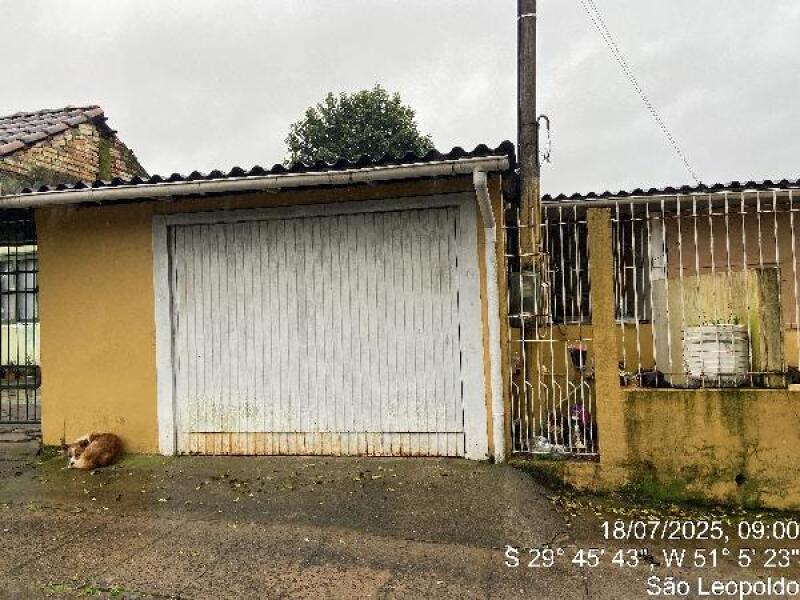 Casa em São Leopoldo com 2 Quartos e 37.8m² de Área Construída