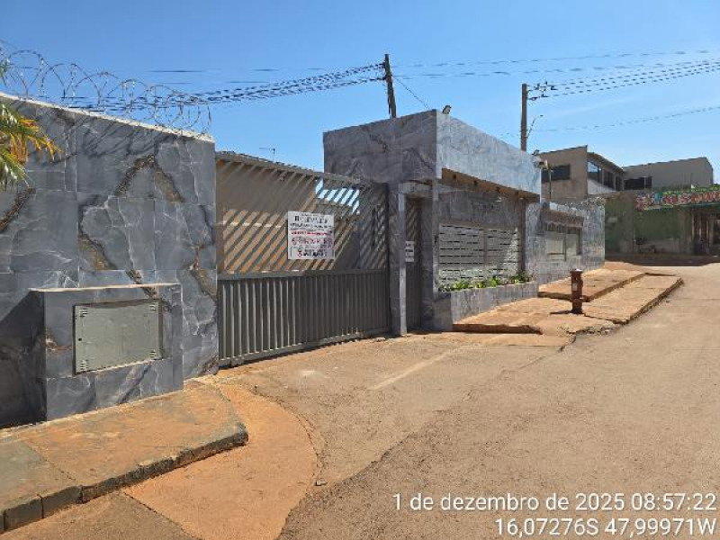 Apartamento com 2 quartos, 1 banheiro e 1 vaga de garagem
