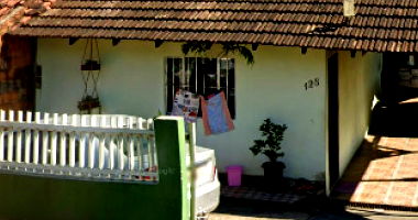 Terreno com Residência em Joinville/SC